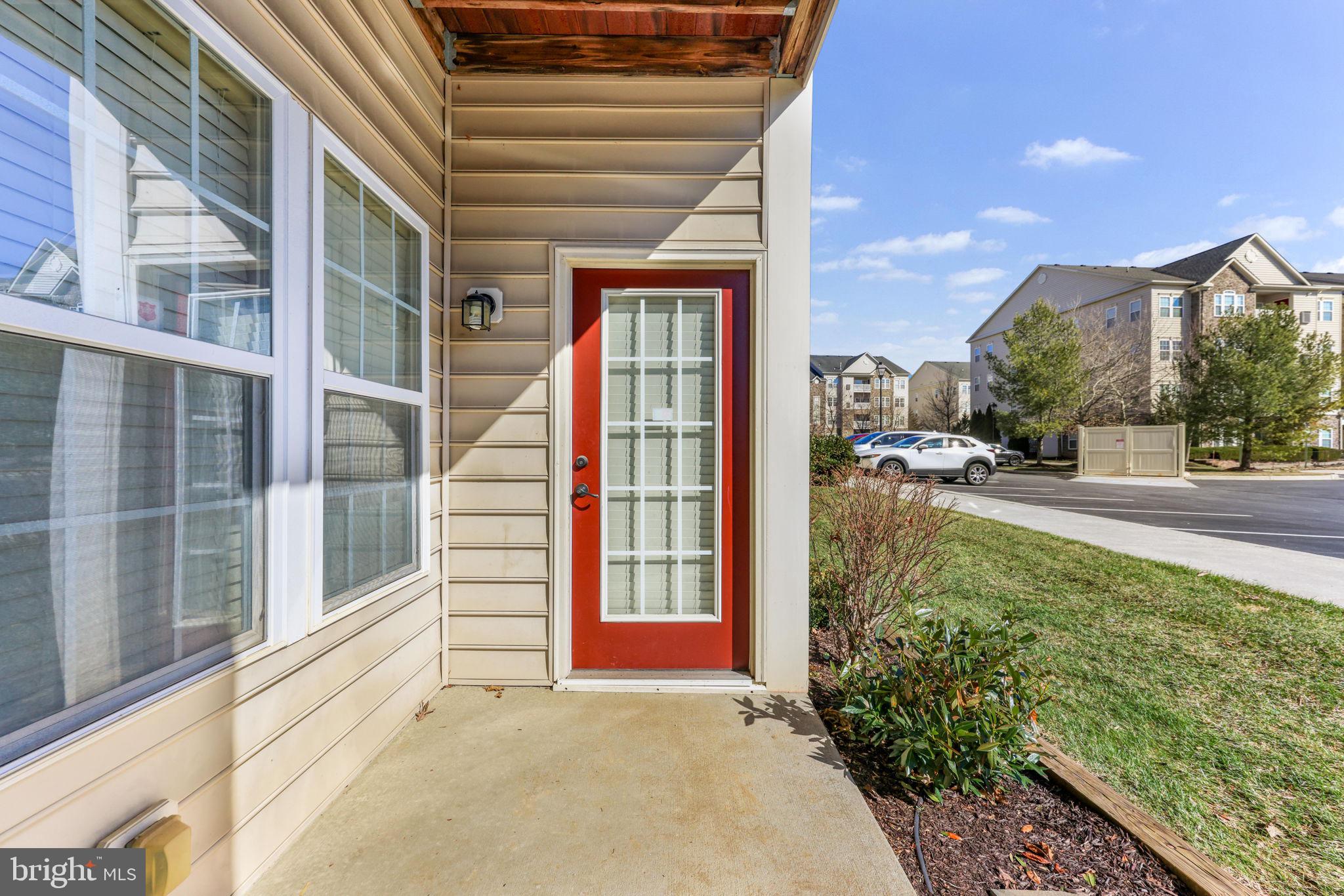 COURTYARDS AT WAVERLY WOODS EAST - Residential