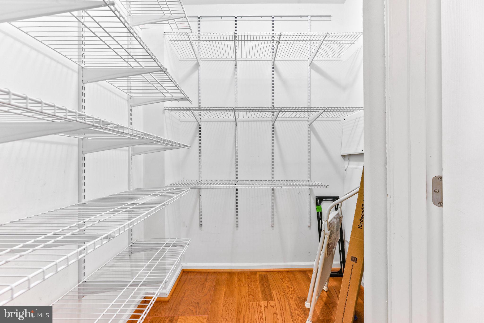 COURTYARDS AT WAVERLY WOODS EAST - Residential