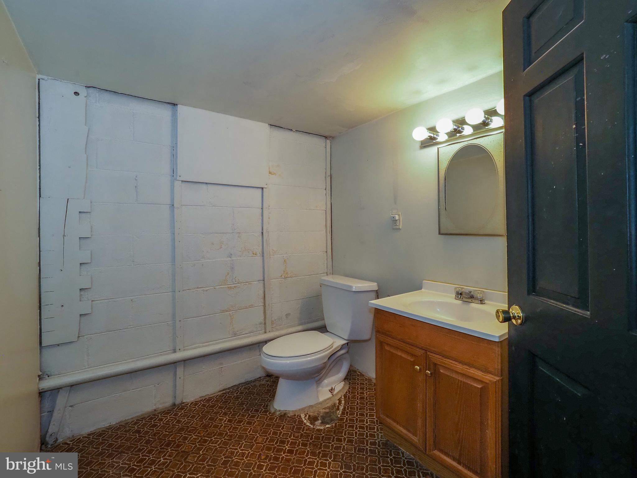 FERNGLEN MANOR - Residential