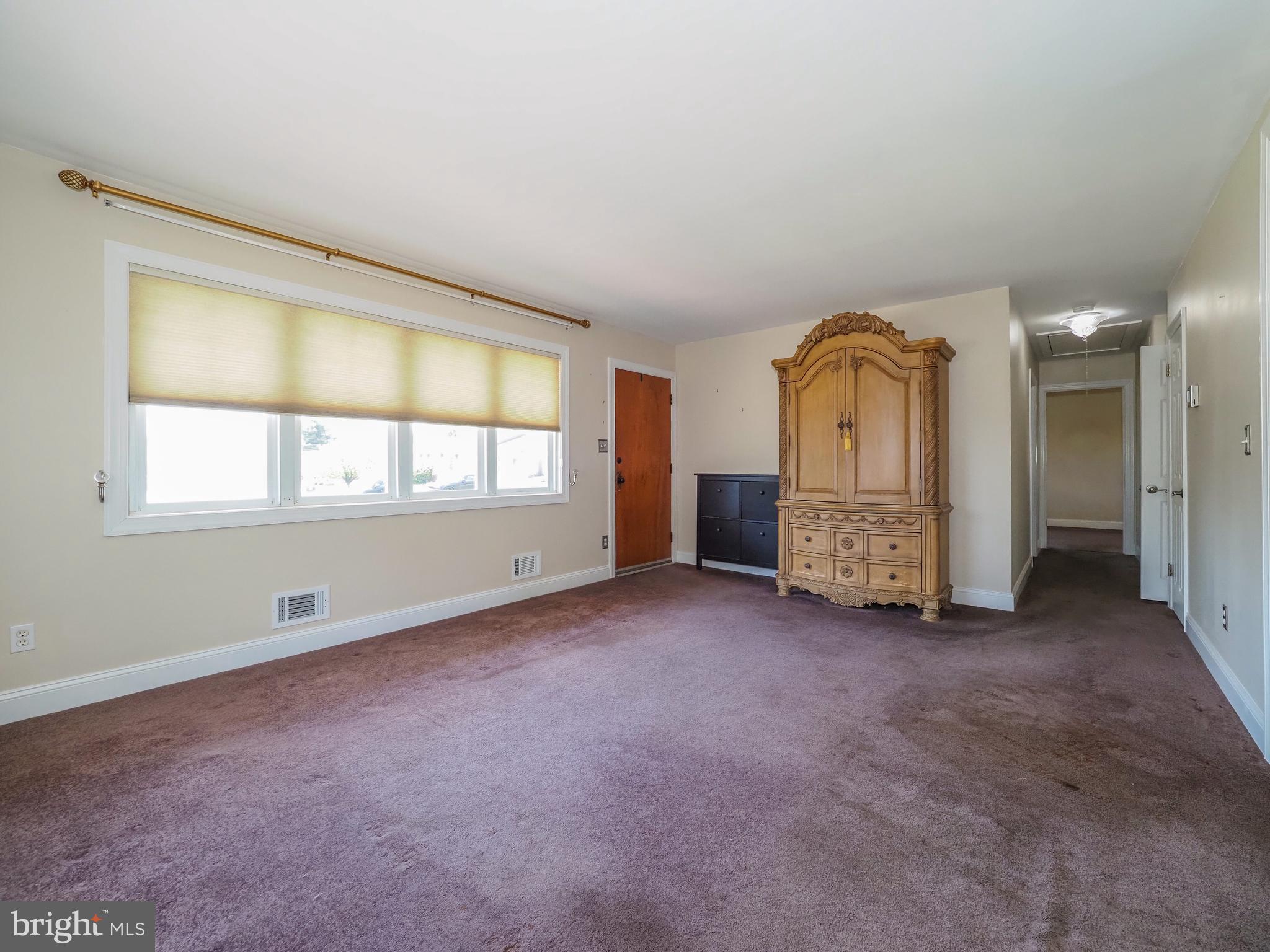 FERNGLEN MANOR - Residential