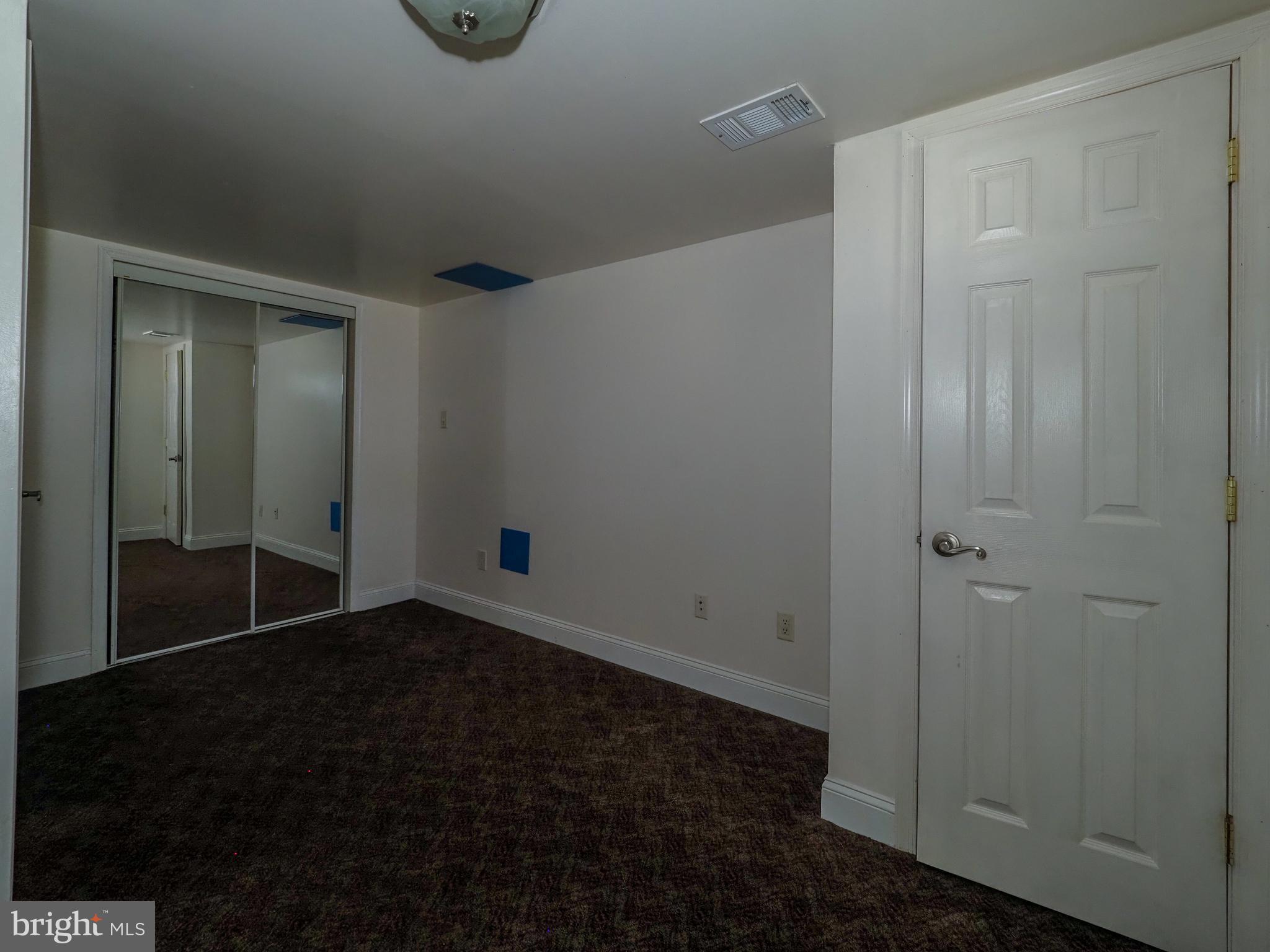 FERNGLEN MANOR - Residential