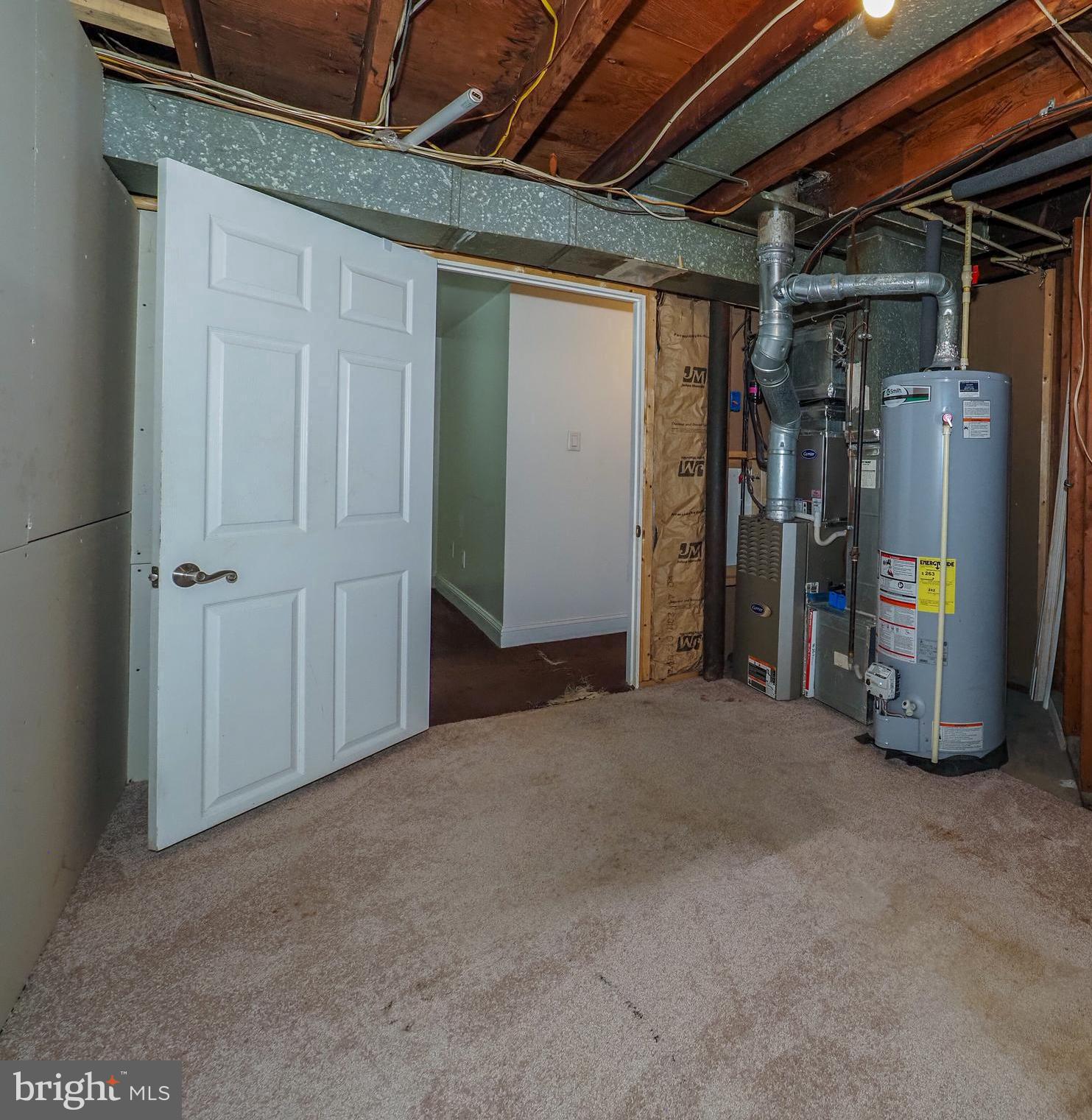 FERNGLEN MANOR - Residential