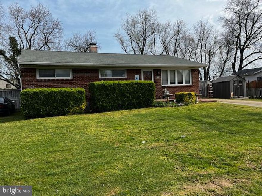 Check out this Rancher , Large Primary bedroom with custom closet,  updated kitchen with S.S appliances,  hardwood floors under carpet, updated main floor bathroom,  finished lower level with half bath, Family rm , office, Den  or playroom, possible bedroom in lower level.
New front load washer and dryer, updated kitchen, 4 ceiling fans thru out, enjoy this summer in your extra large screened sun room, Roof 3 yrs new, fenced in yard, Updated bath main level, also Washer and dryer 2 months old.            ALL OFFERS MUST BE IN BY 7PM MONDAY 5/6/24