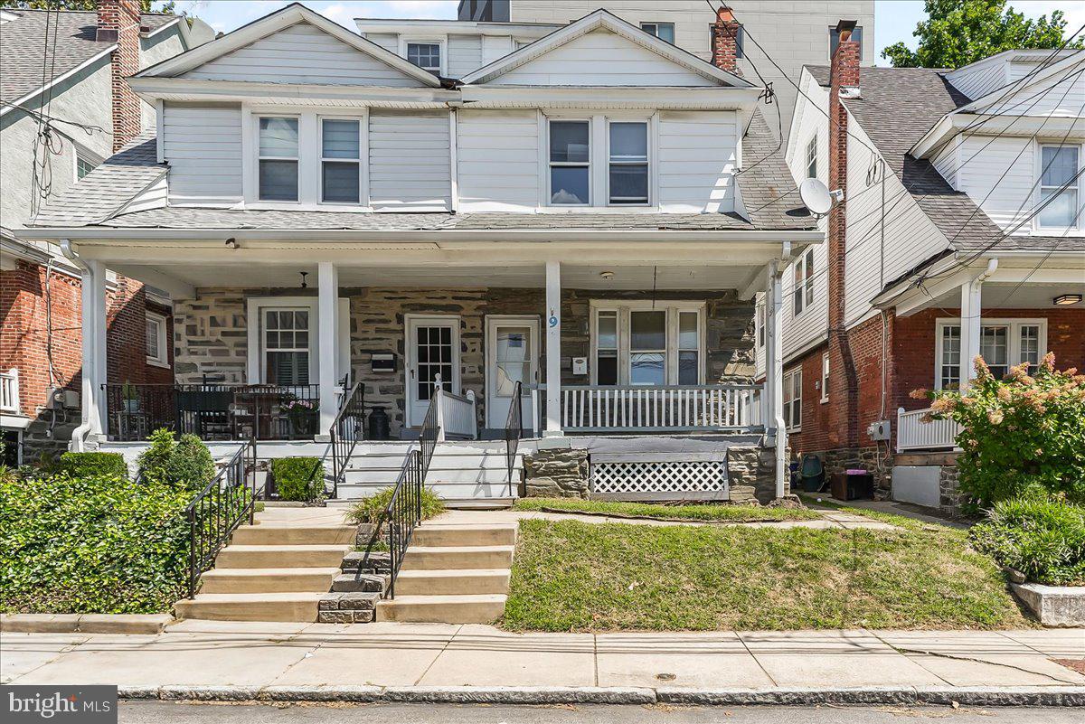 9 W ATHENS AVENUE