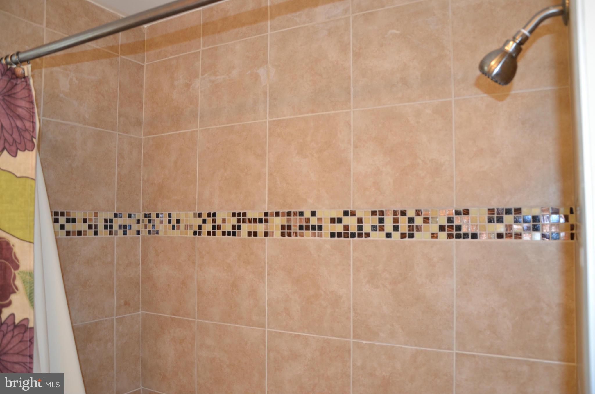 LANDSDOWNE - Residential