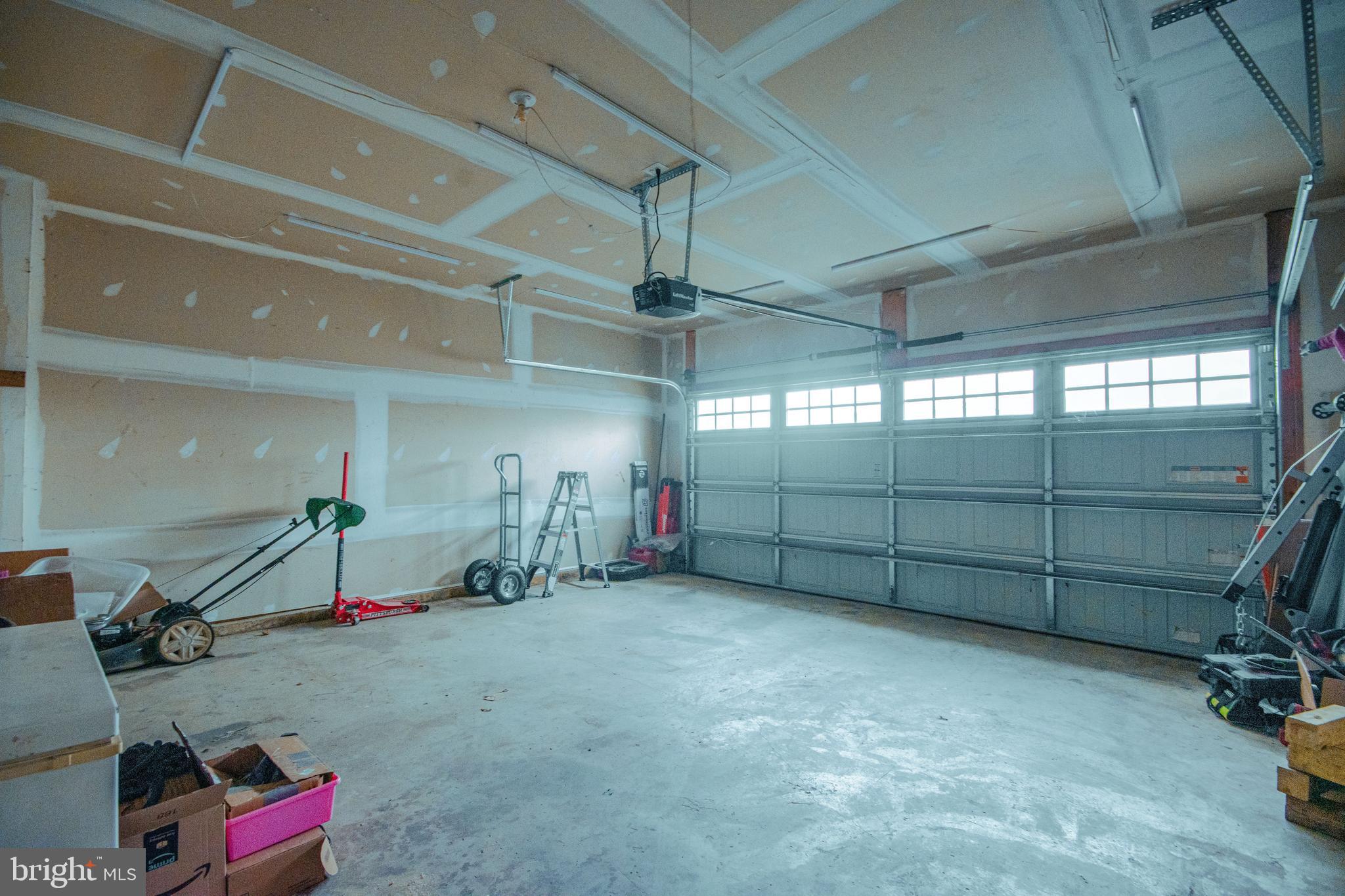 STONECREST - Residential