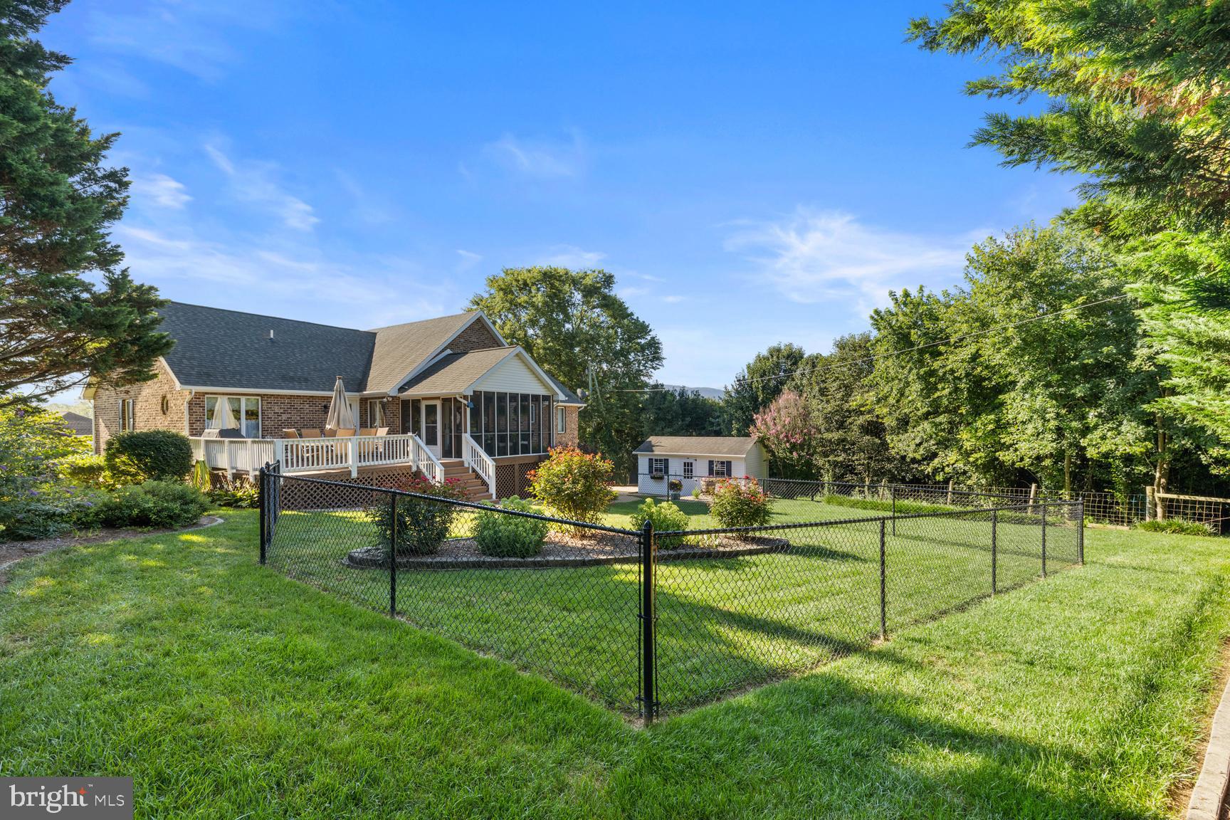 THE FOOTHILLS - Residential