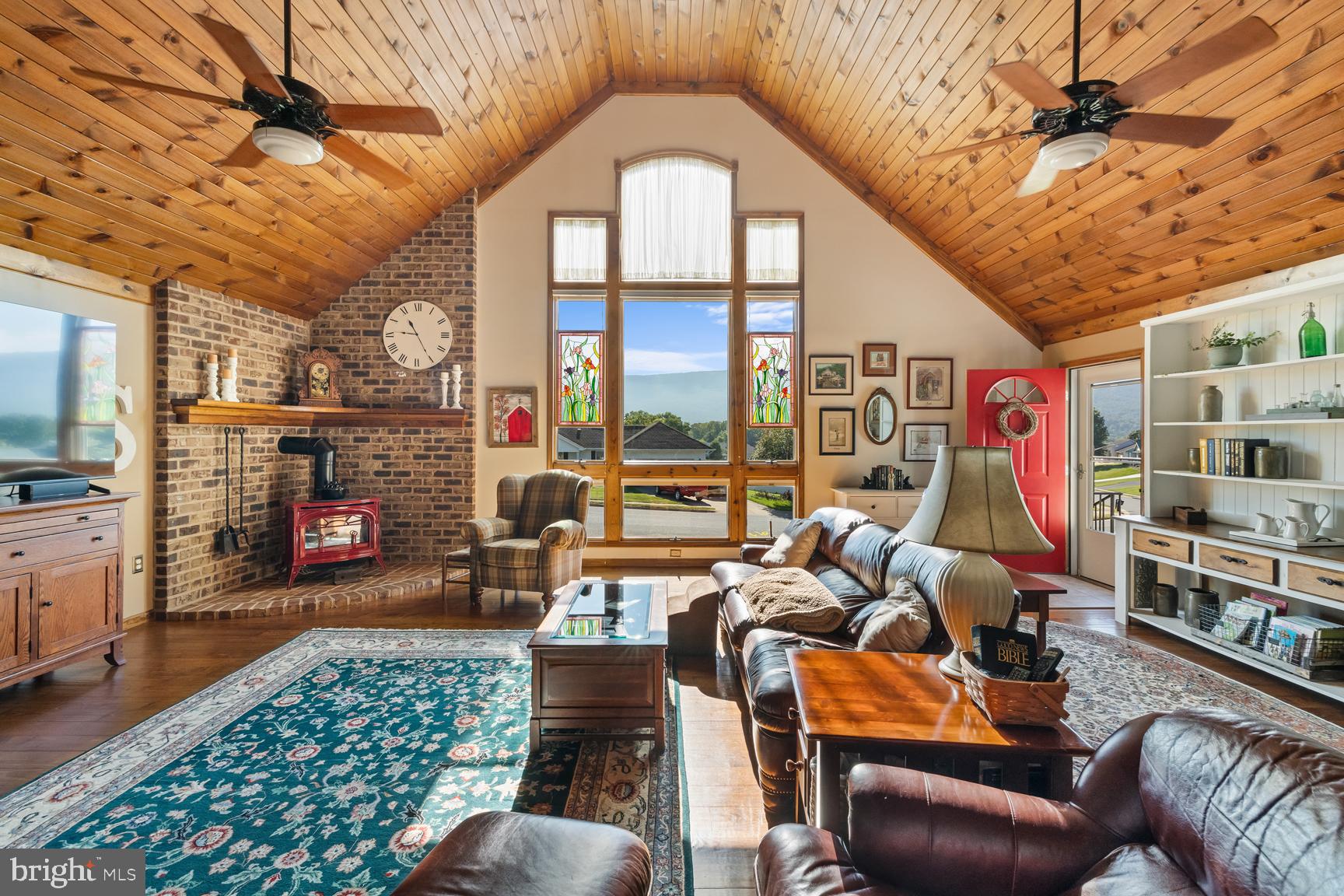 THE FOOTHILLS - Residential