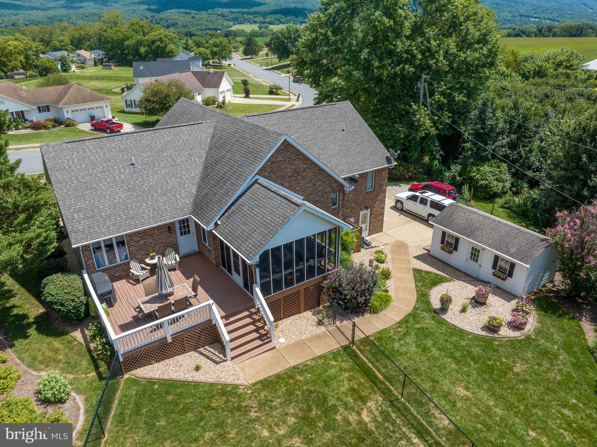THE FOOTHILLS - Residential