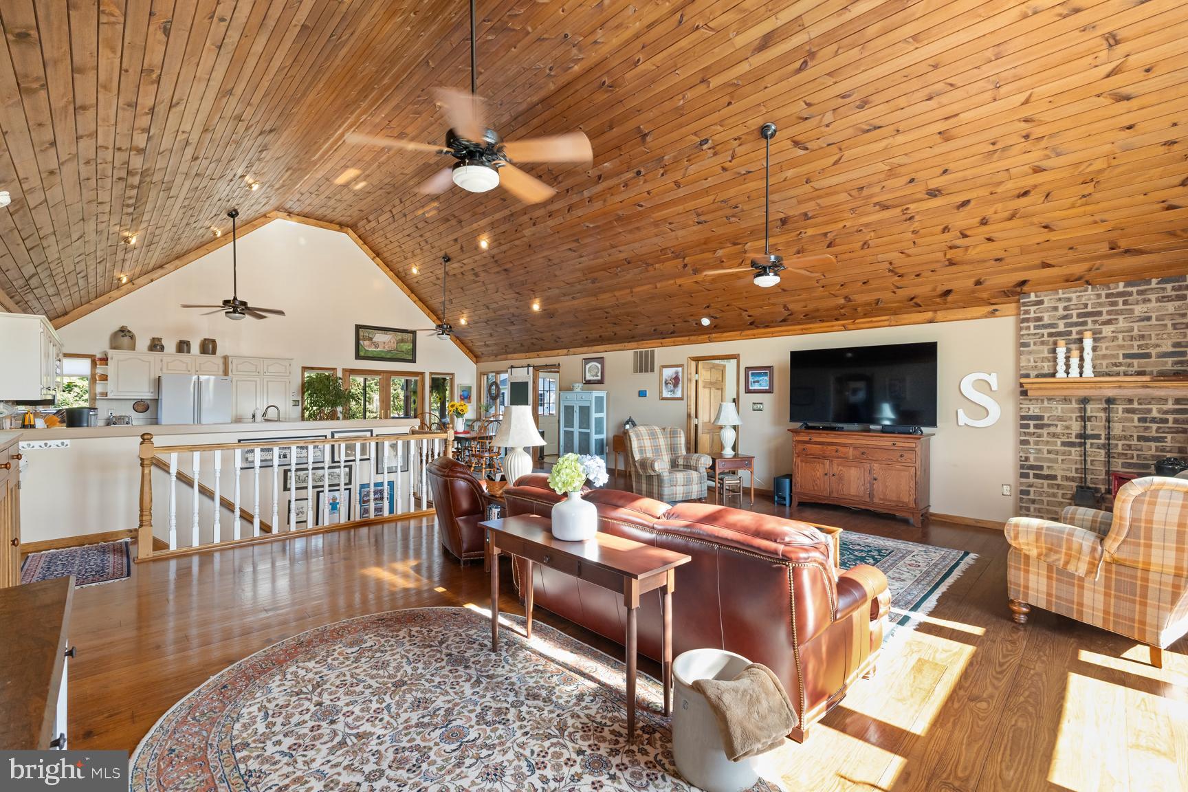 THE FOOTHILLS - Residential