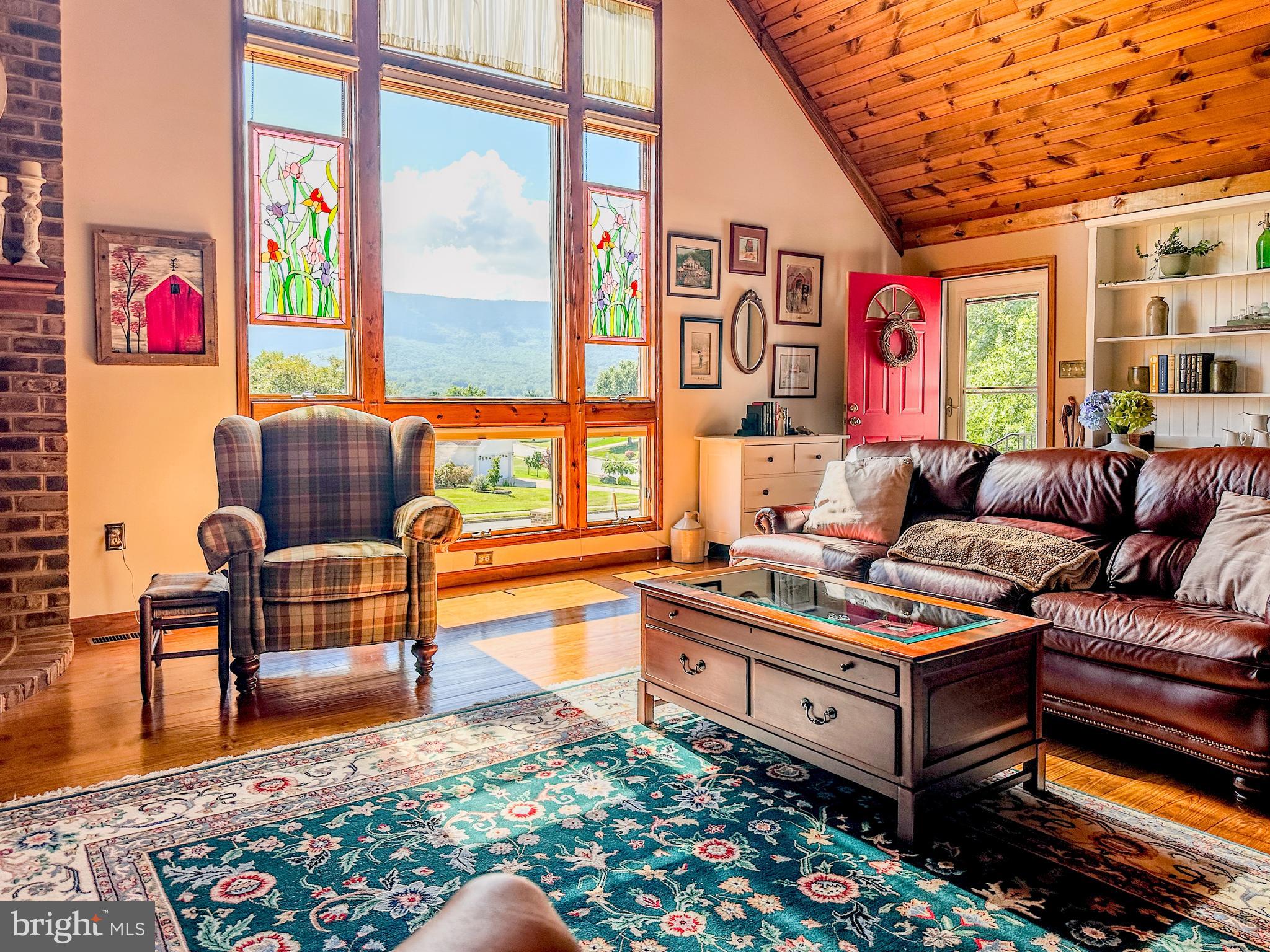 THE FOOTHILLS - Residential