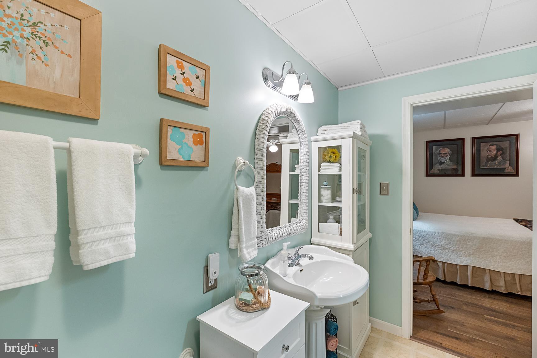 THE FOOTHILLS - Residential