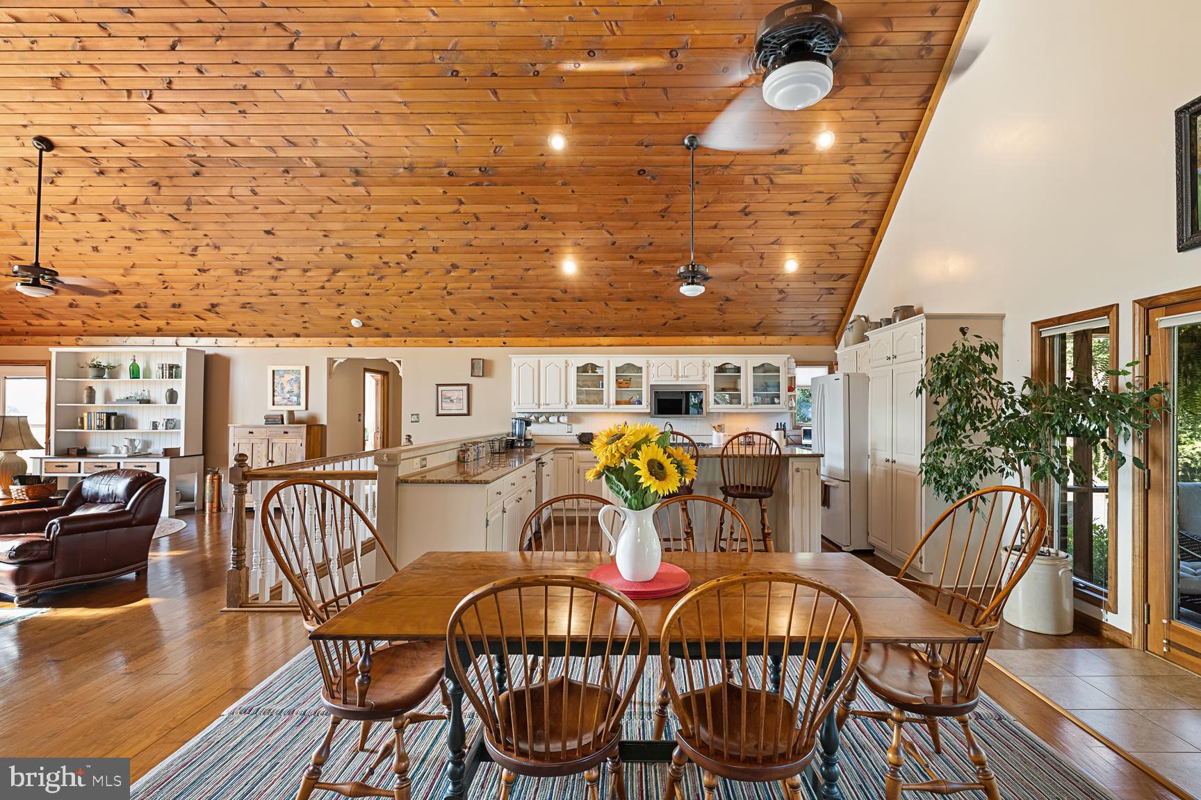 THE FOOTHILLS - Residential