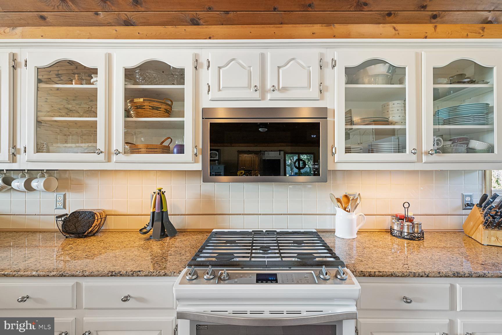 THE FOOTHILLS - Residential