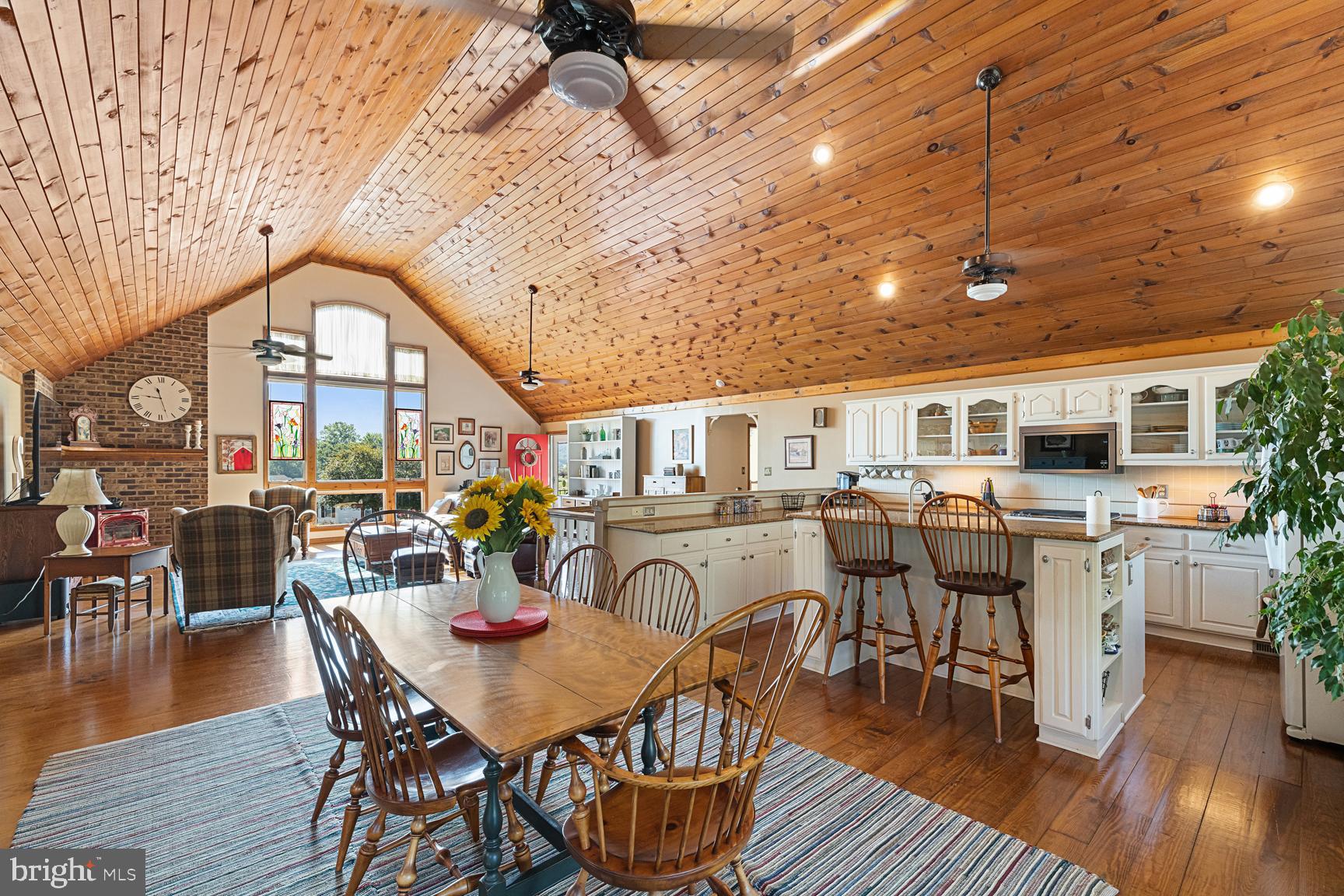 THE FOOTHILLS - Residential