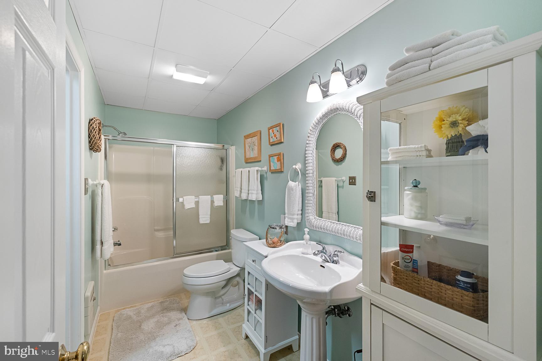 THE FOOTHILLS - Residential