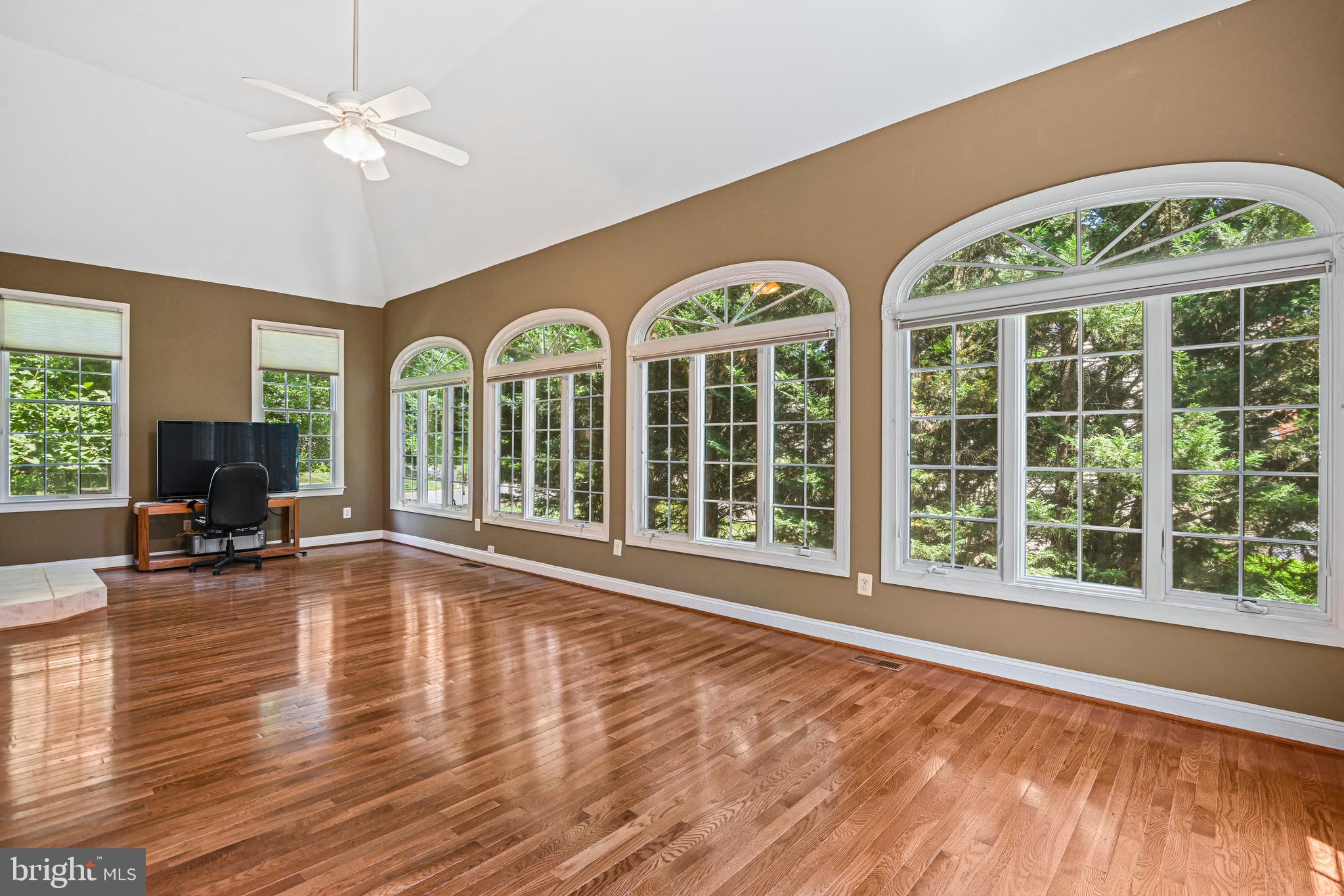 ESTATES AT GREAT FALLS - Residential Lease