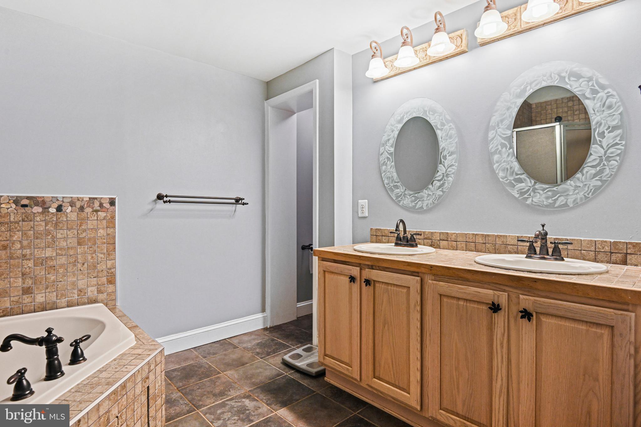 ESTATES AT GREAT FALLS - Residential Lease