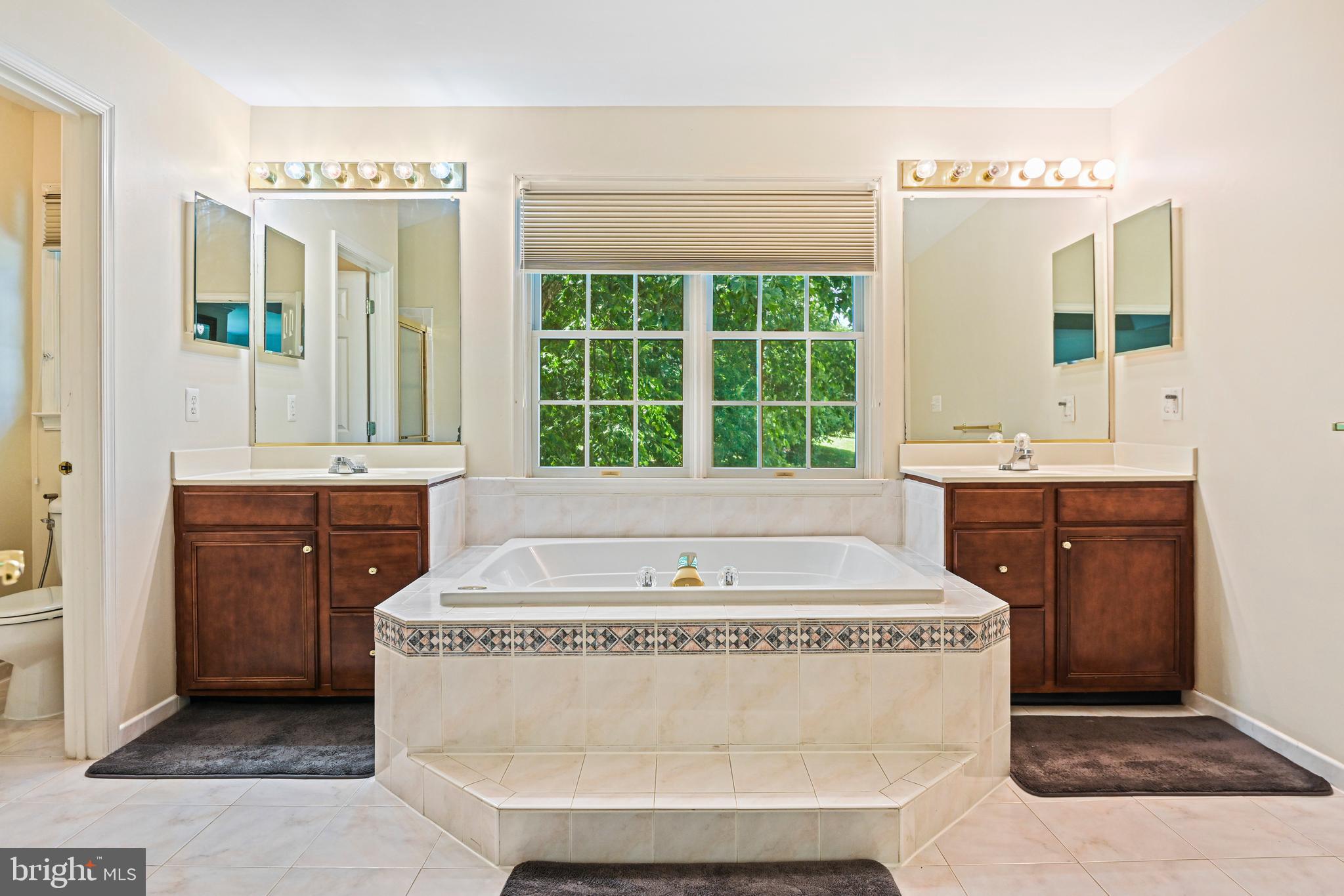 ESTATES AT GREAT FALLS - Residential Lease