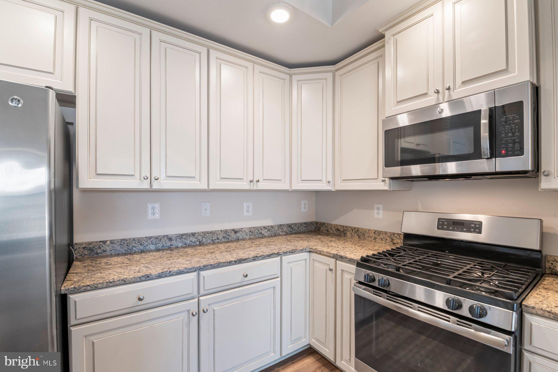 LINTON AT BALLENGER - Residential