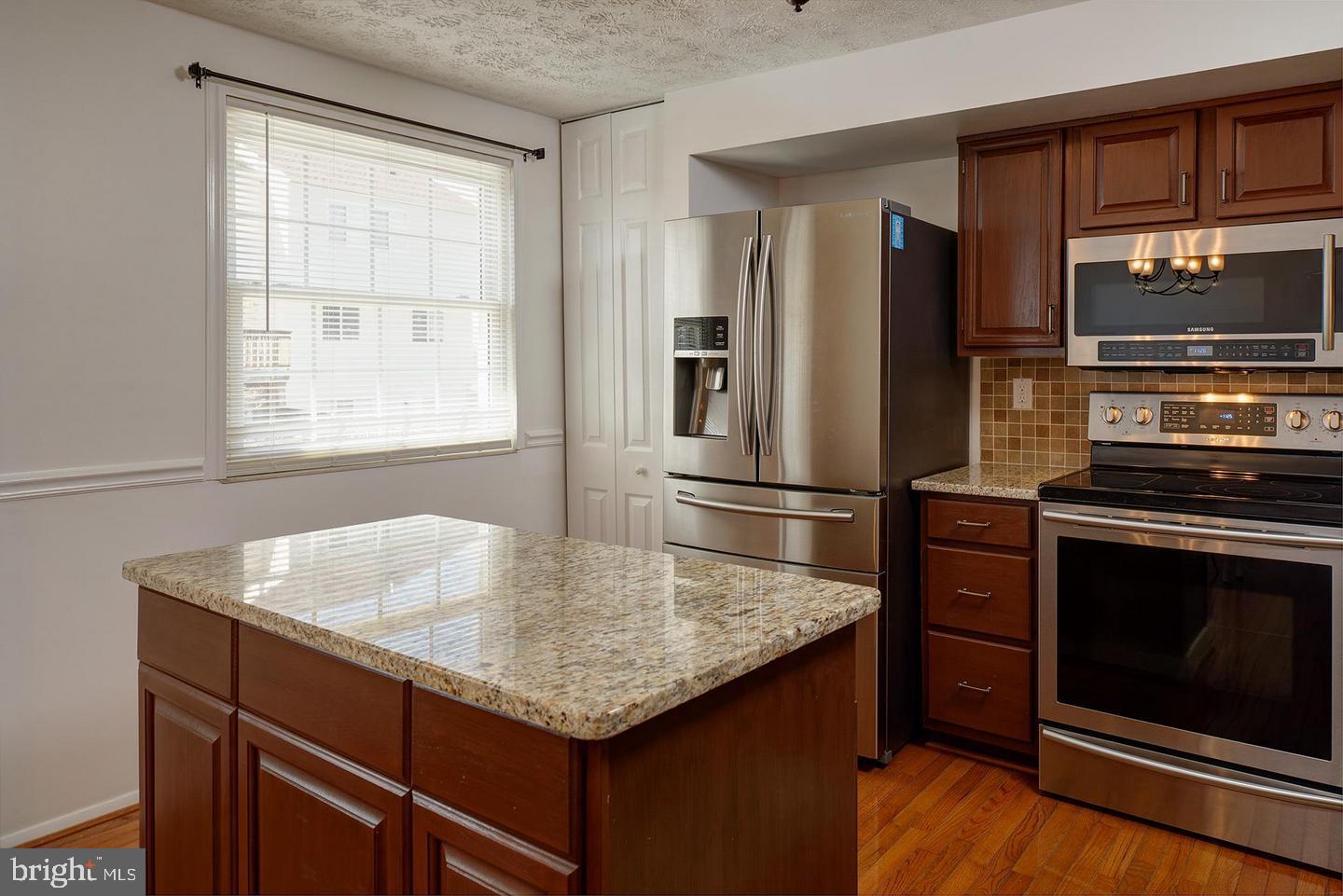 FOXFIELD - Residential Lease