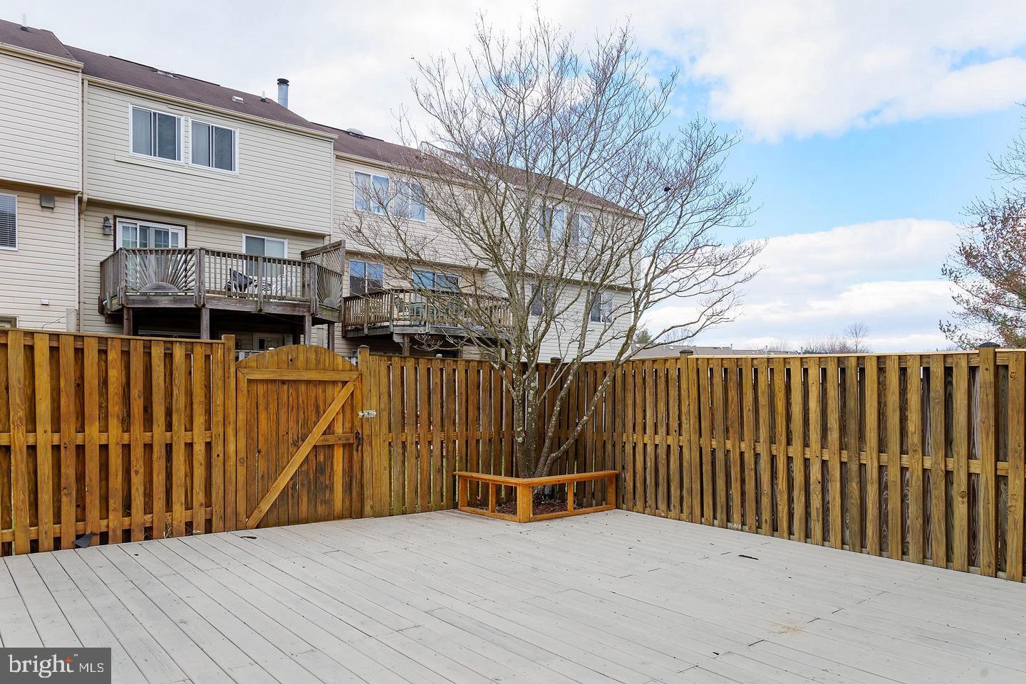 FOXFIELD - Residential Lease