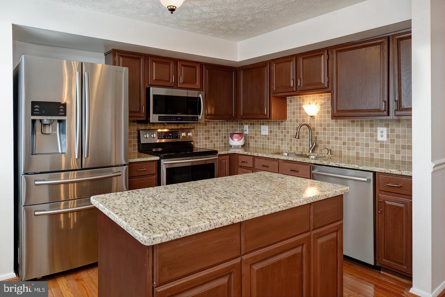 FOXFIELD - Residential Lease