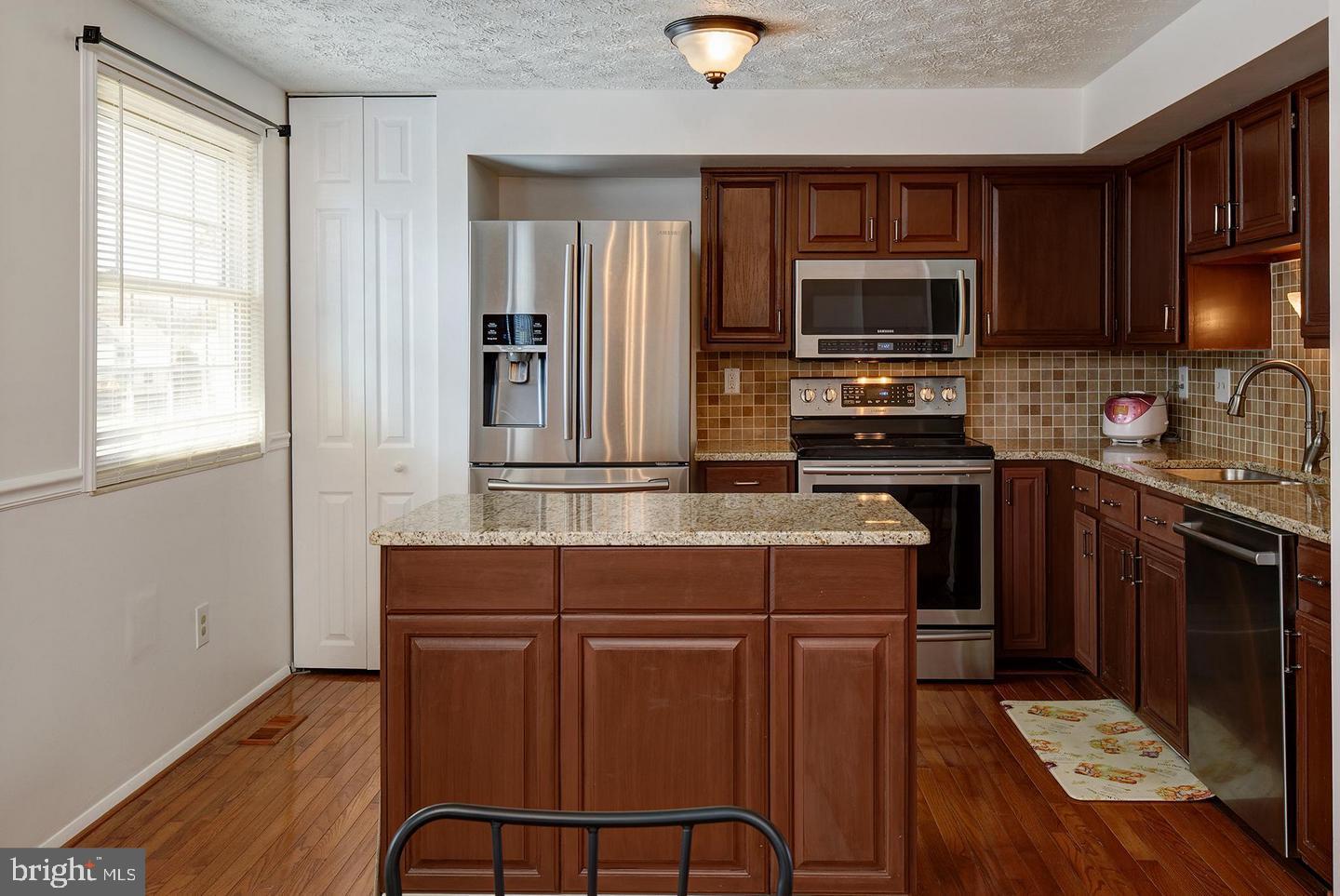 FOXFIELD - Residential Lease