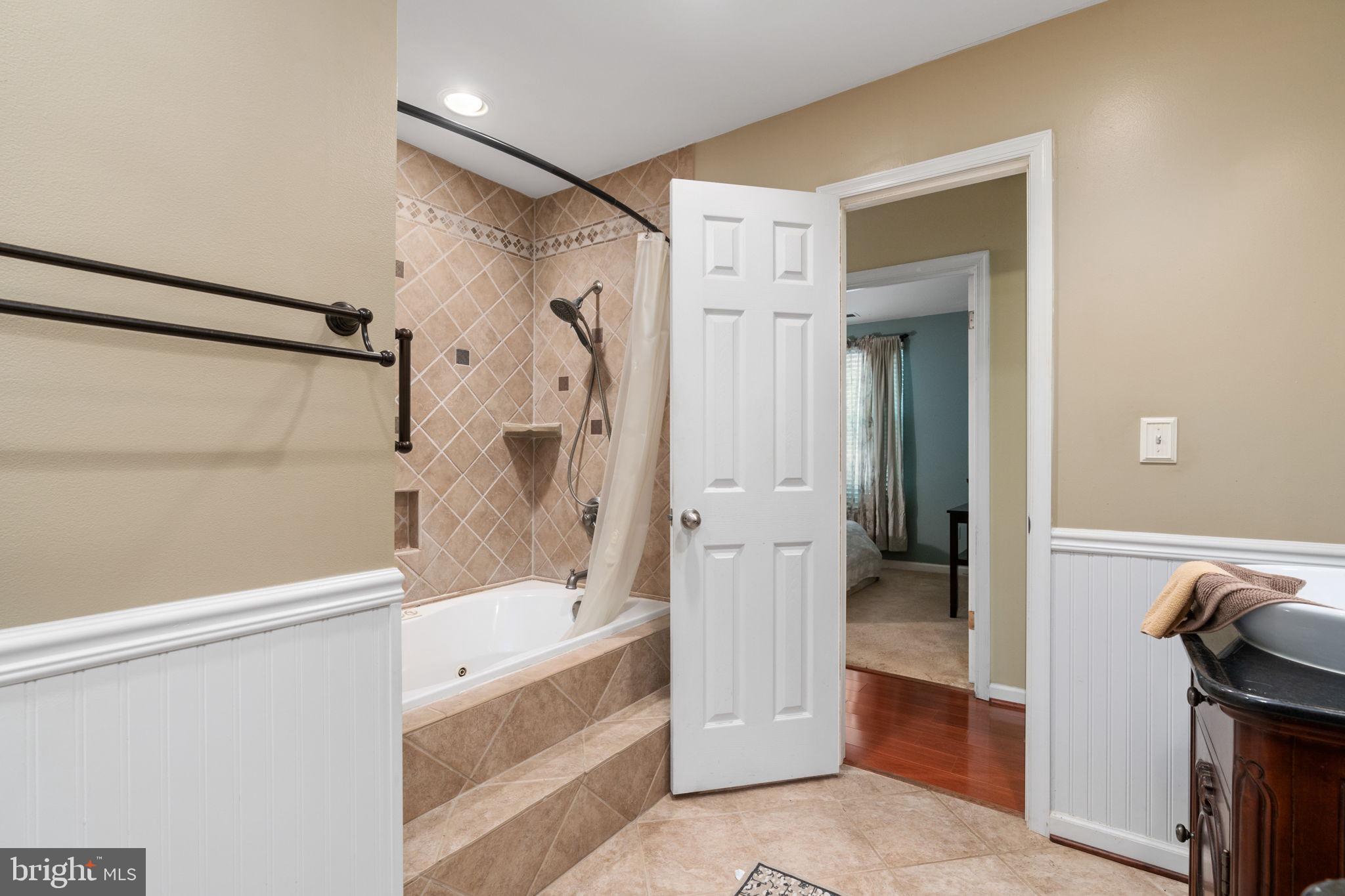 BOTH WATERS ESTATES - Residential