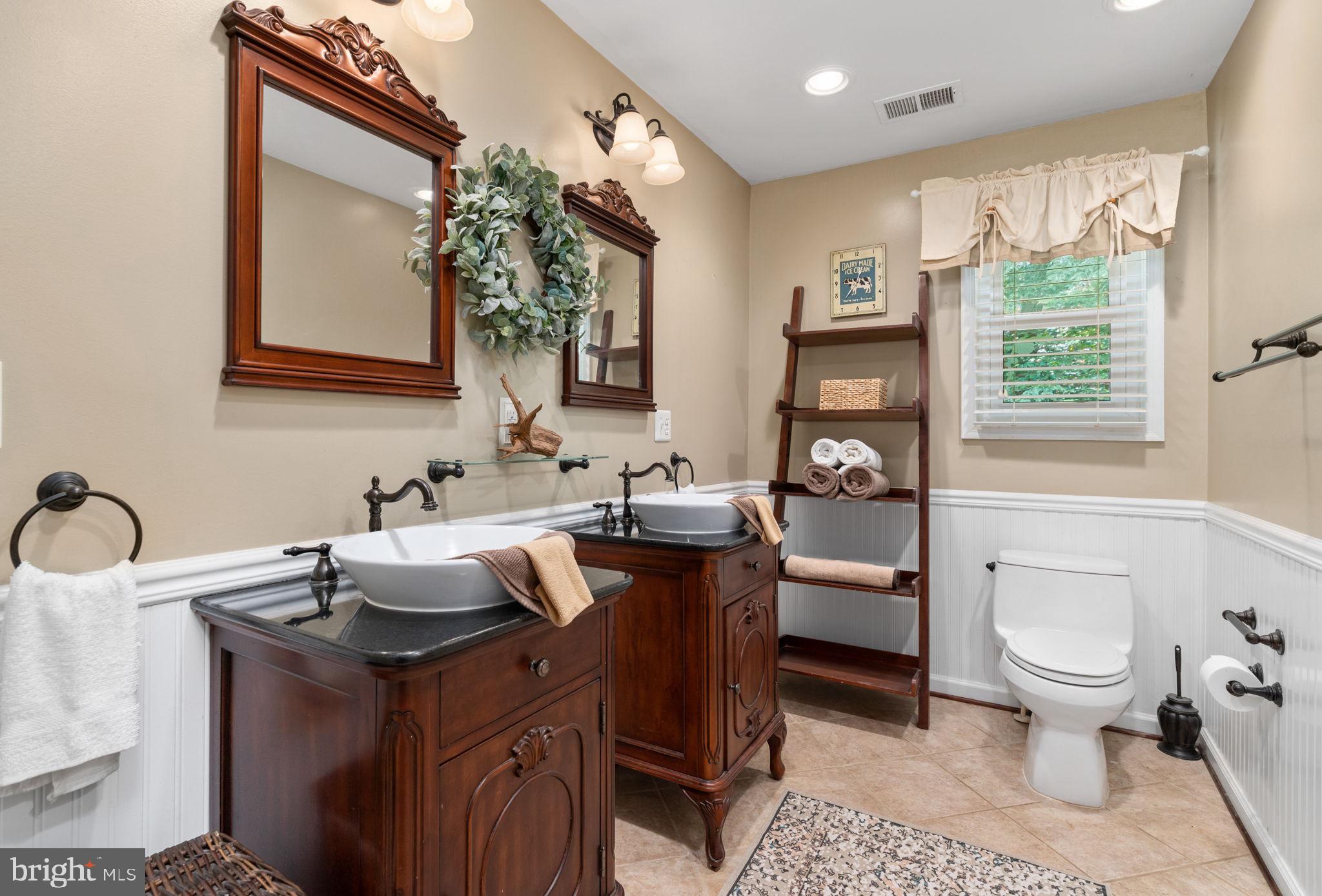 BOTH WATERS ESTATES - Residential