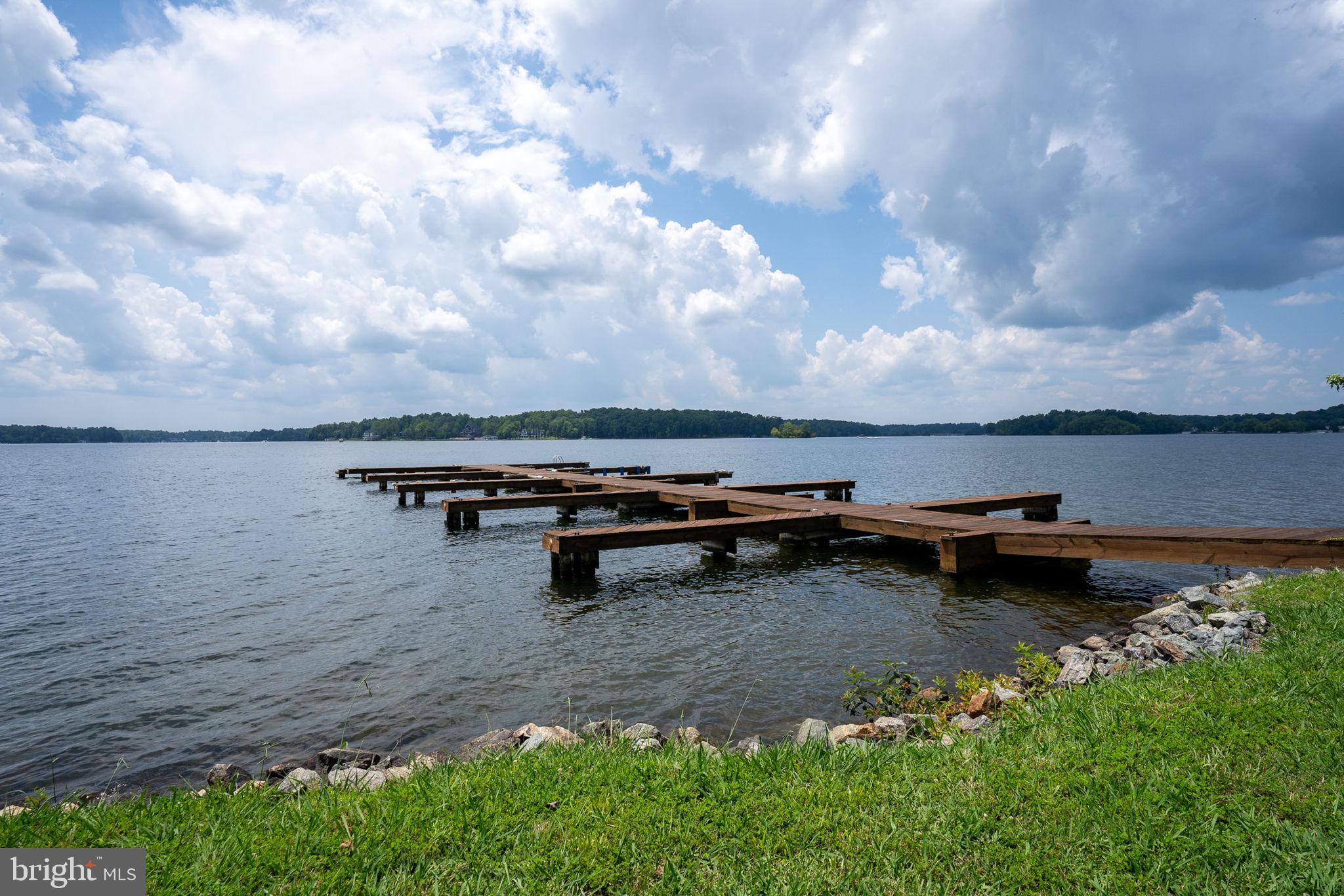 BOTH WATERS ESTATES - Residential