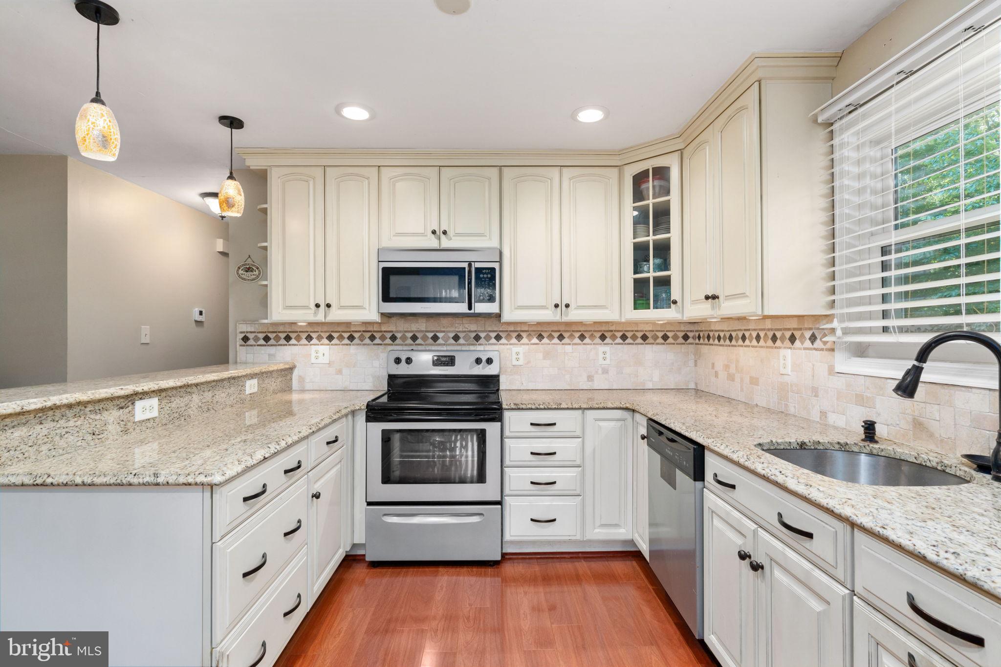 BOTH WATERS ESTATES - Residential