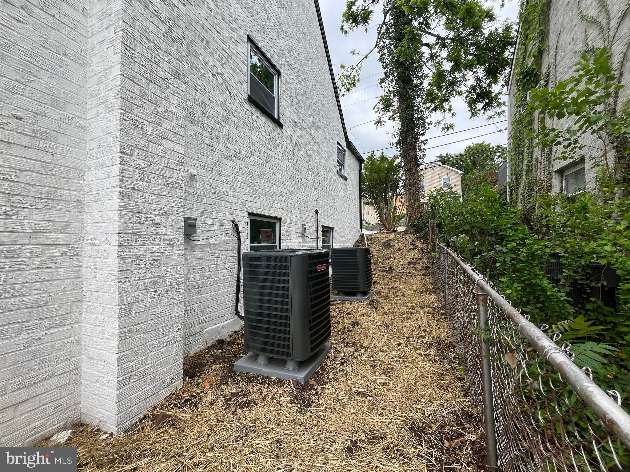 CAPITOL HEIGHTS - Residential