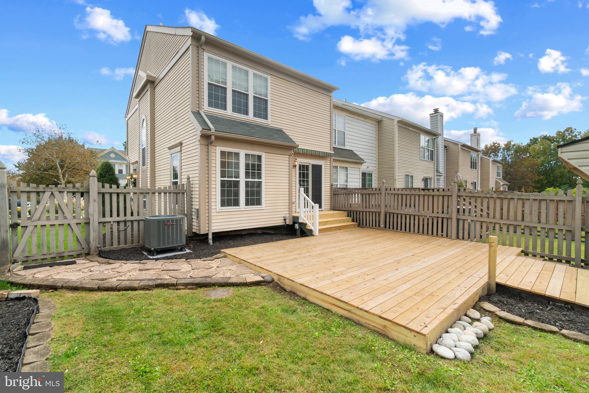 SILVER HILL FARM - Residential