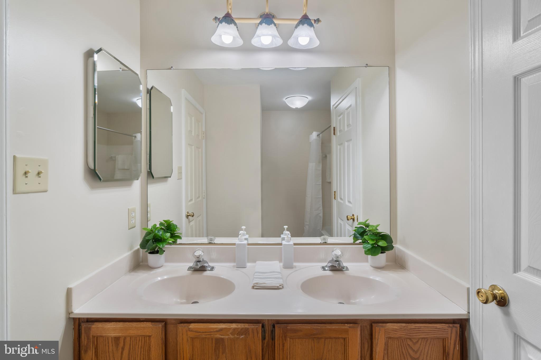 SILVER HILL FARM - Residential