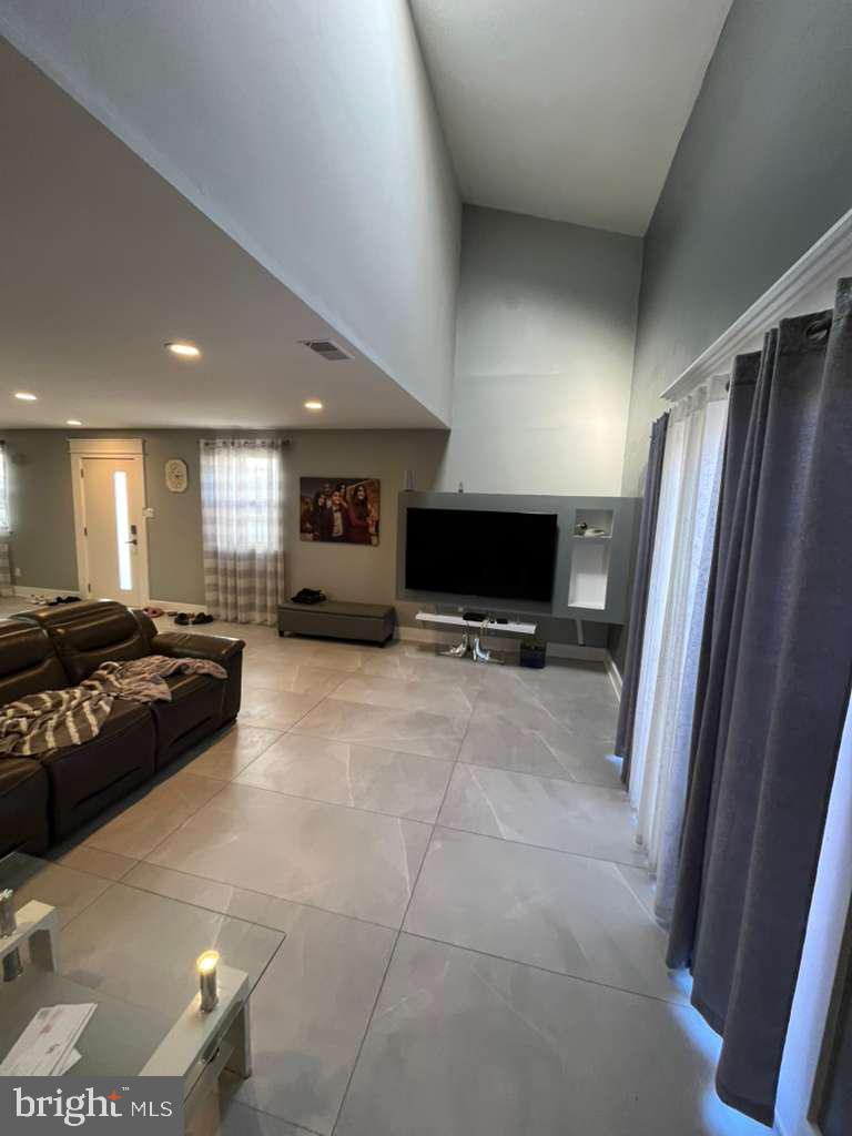 10215 MURTY LANE