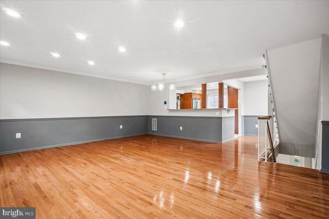 Tiny photo for 27 S Floyd Street, ALEXANDRIA, VA 22304 (MLS # VAAX2060766)