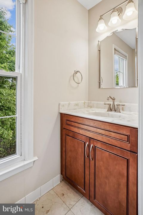 Tiny photo for 27 S Floyd Street, ALEXANDRIA, VA 22304 (MLS # VAAX2060766)