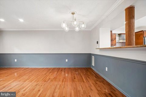 Tiny photo for 27 S Floyd Street, ALEXANDRIA, VA 22304 (MLS # VAAX2060766)