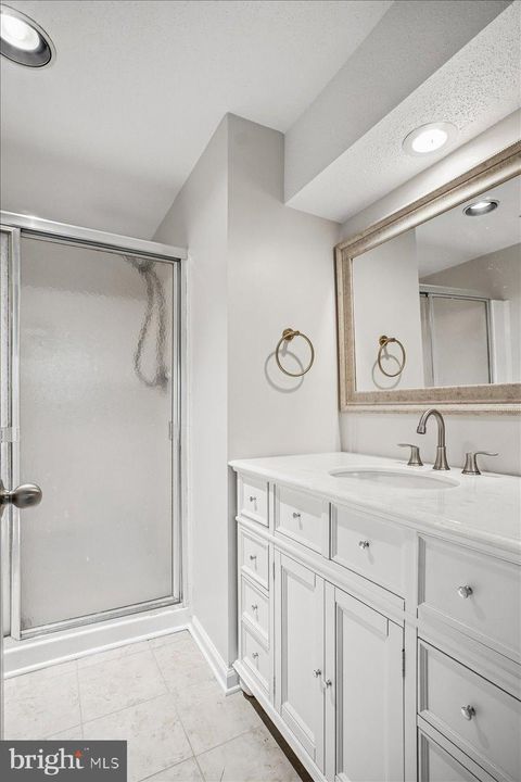 Tiny photo for 27 S Floyd Street, ALEXANDRIA, VA 22304 (MLS # VAAX2060766)