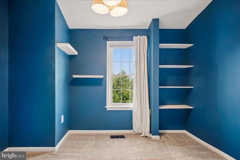 Tiny photo for 27 S Floyd Street, ALEXANDRIA, VA 22304 (MLS # VAAX2060766)
