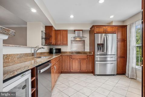Tiny photo for 27 S Floyd Street, ALEXANDRIA, VA 22304 (MLS # VAAX2060766)