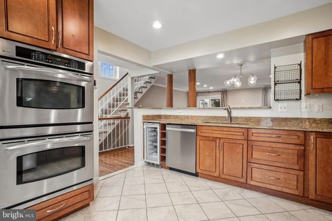 Tiny photo for 27 S Floyd Street, ALEXANDRIA, VA 22304 (MLS # VAAX2060766)