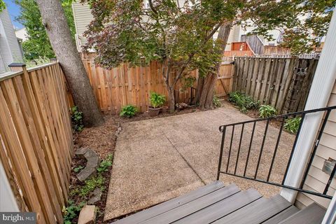 Tiny photo for 27 S Floyd Street, ALEXANDRIA, VA 22304 (MLS # VAAX2060766)