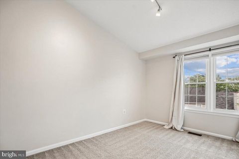 Tiny photo for 27 S Floyd Street, ALEXANDRIA, VA 22304 (MLS # VAAX2060766)
