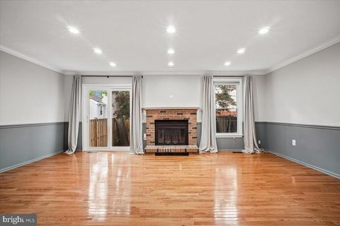 Tiny photo for 27 S Floyd Street, ALEXANDRIA, VA 22304 (MLS # VAAX2060766)