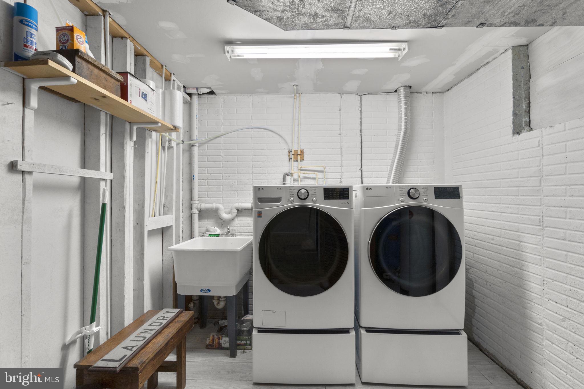 COVERS CORNER - Residential