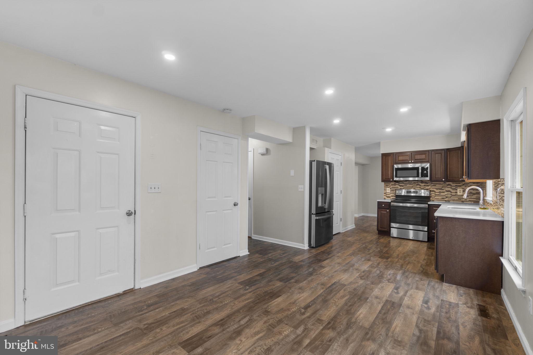 COVERS CORNER - Residential