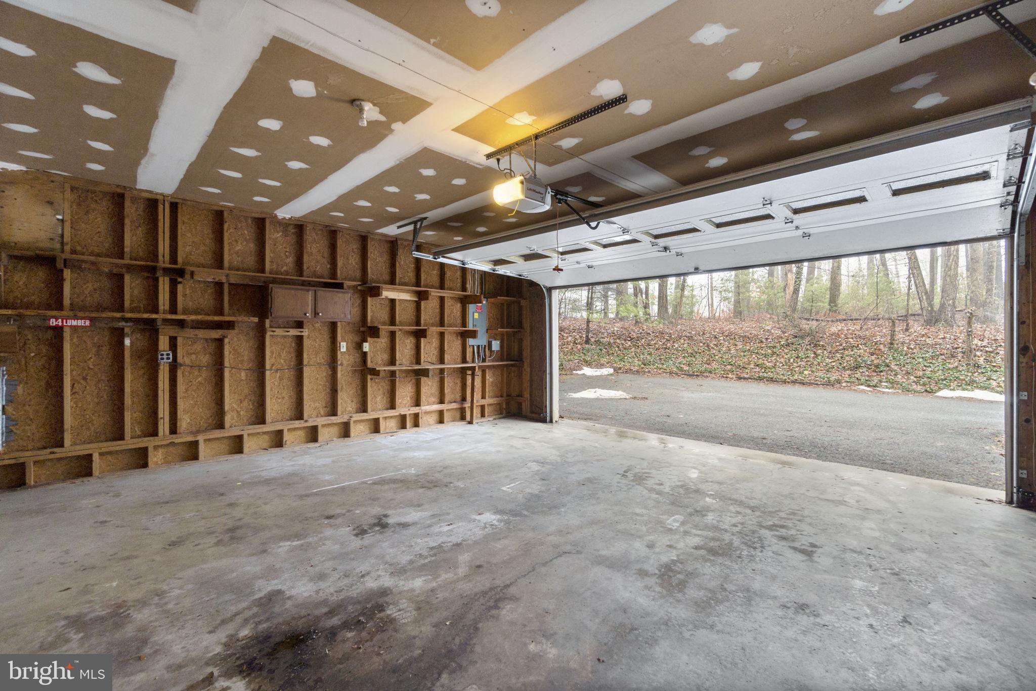 COVERS CORNER - Residential