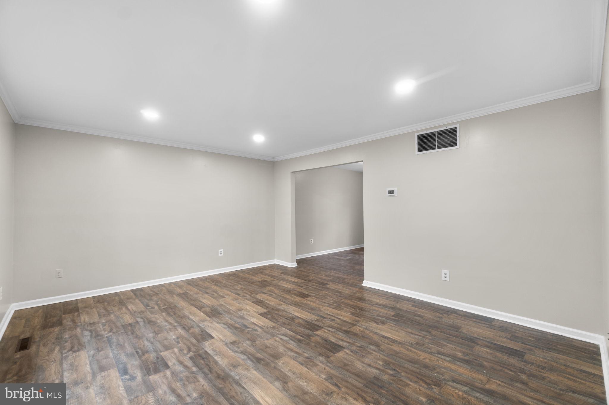 COVERS CORNER - Residential